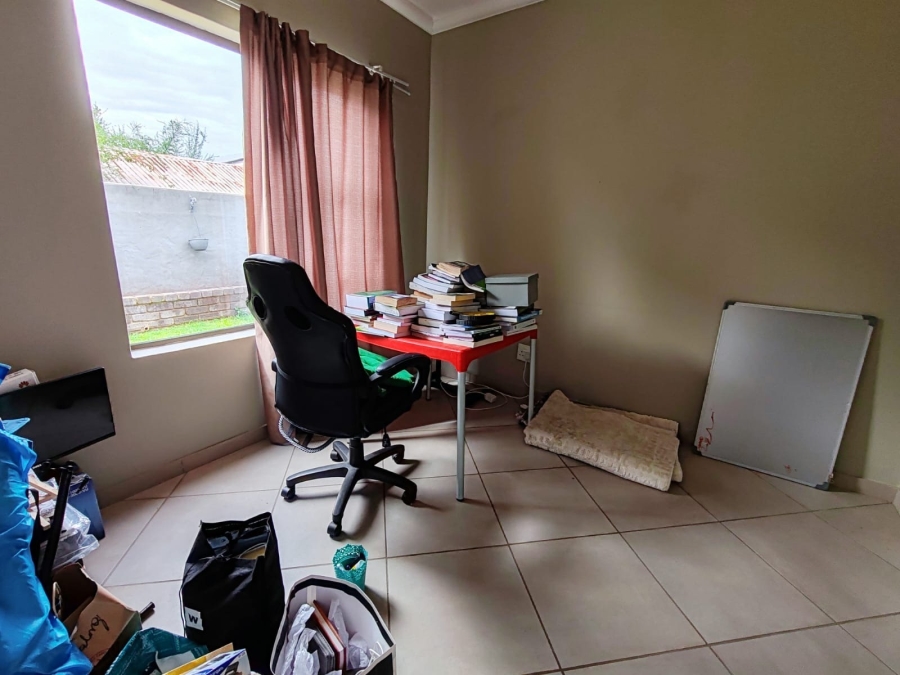 4 Bedroom Property for Sale in Grimbeeck Park North West